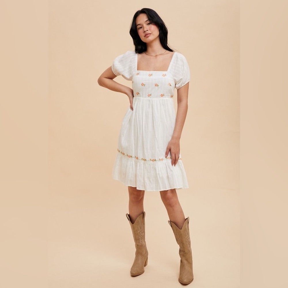 Embroidered Puff Sleeve White Cotton Midi Dress With Open Tie Back Women’s M